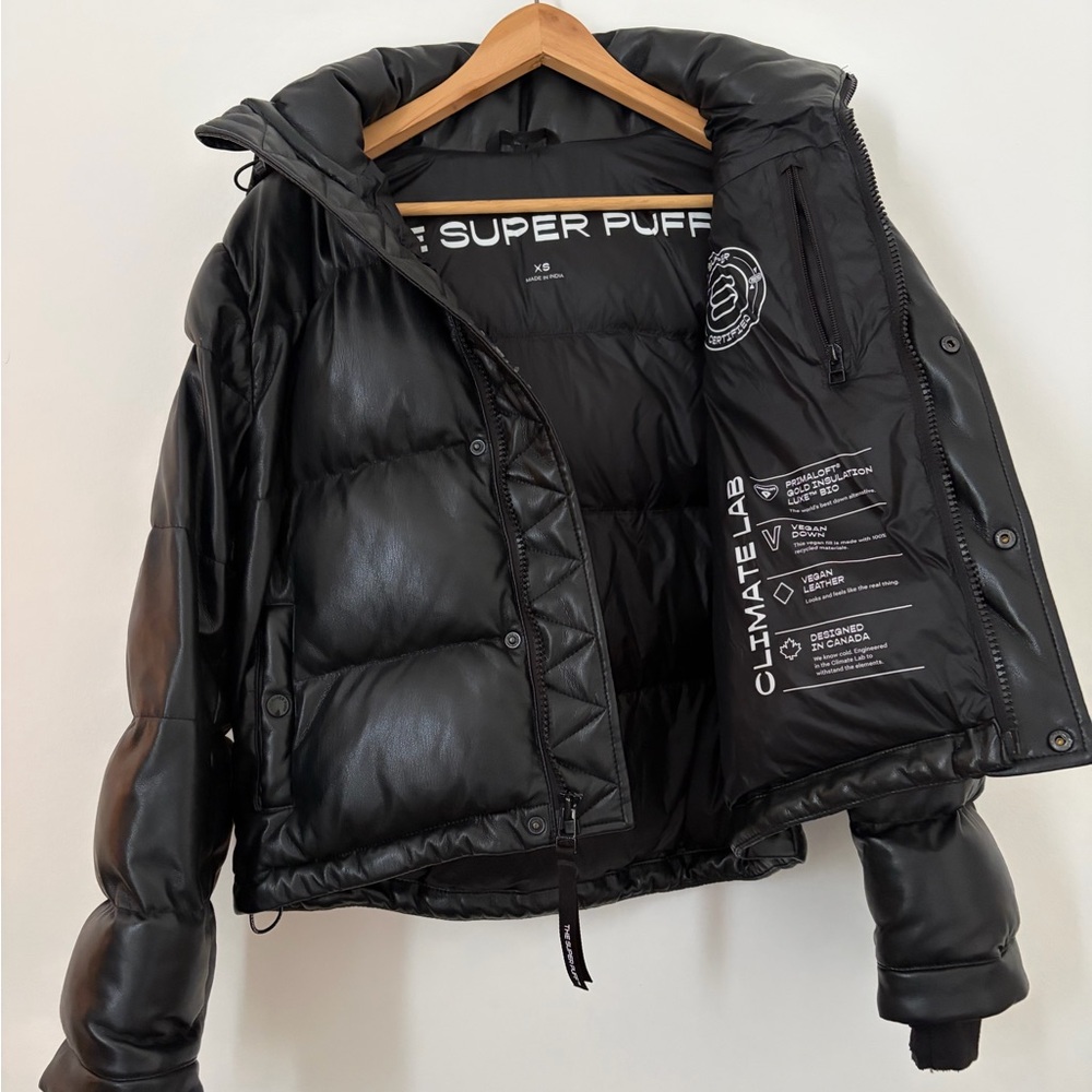 Aritzia Shiny Black Puffer Jacket - Picture 5 of 5